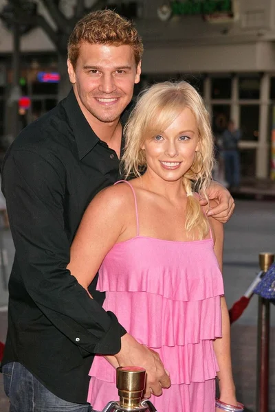 David Boreanaz and wife Jaime Bergman — Stock Photo, Image