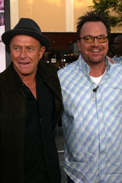 Corbin Bernsen and Tom Arnold — Stock Photo, Image