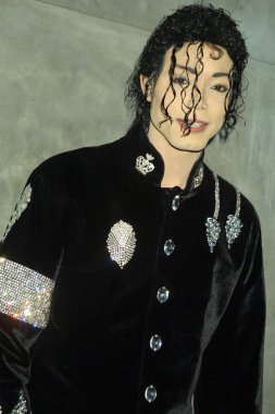 Ernest valentino, bir michael jackson taklitçi