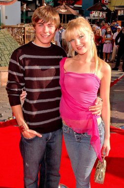 zac efron ve shelley buckner