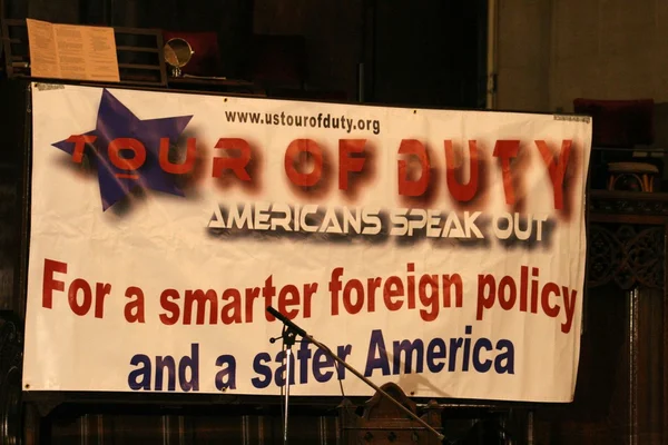 Atmosfera no segundo dia de "Tour Of Duty: Americans Speak Out — Fotografia de Stock