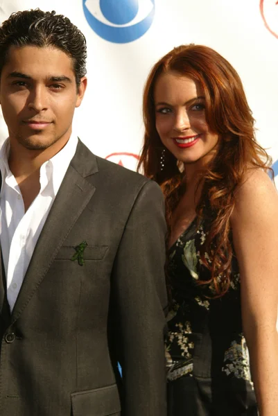 Wilmer valderrama und lindsay lohan — Stockfoto