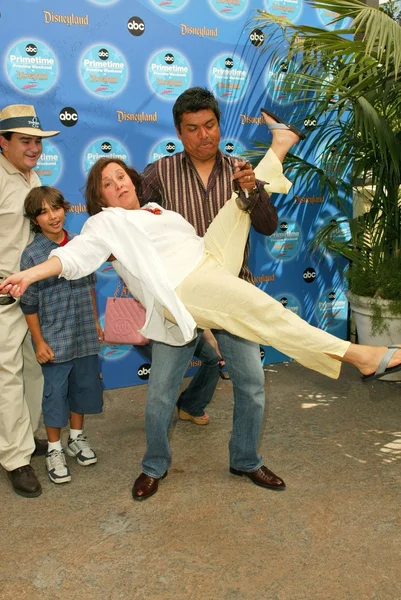 Valente Rodriguez, Luis Garcia, Belita Moreno y George Lopez — Foto de Stock
