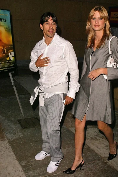 Anthony Kiedis y su novia Celesta — Foto de Stock