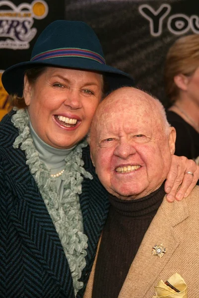 Mickey Rooney and wife Jan — Stock Photo, Image