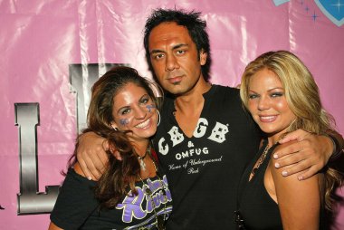 bridgetta tomarchio, mitch mortaza ve shiloh mccormick