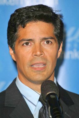 Esai morales