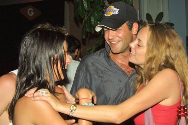 Nicky hilton, bijou phillips ve todd meister andrew