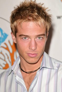 Ryan Carnes