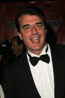 Chris Kuzey oldu