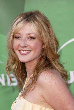 Jennifer Finnigan
