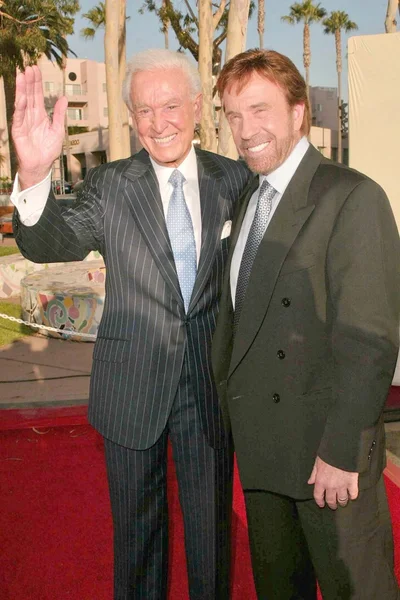 Bob Barker e Chuck Norris — Fotografia de Stock