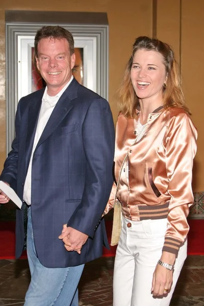 Lucy Lawless e seu marido Robert Tapert — Fotografia de Stock