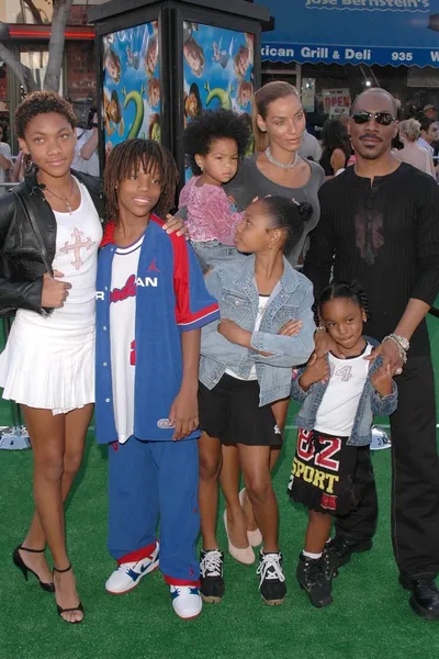 Eddie Murphy and family — Stock Photo, Image