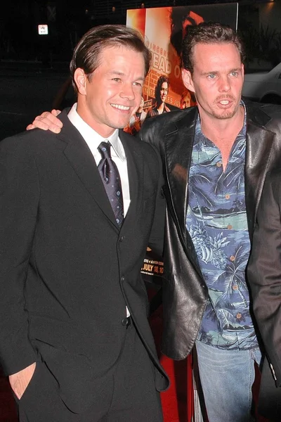 Mark Wahlberg e Kevin Dillon — Foto Stock