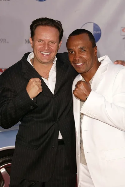 Mark burnett och sugar ray leonard — Stockfoto