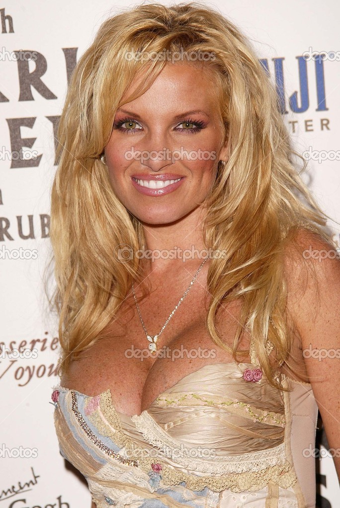 Tukli mushuklar bilan semiz yalangoch ayollarning fotosuratlari Yetuk porno