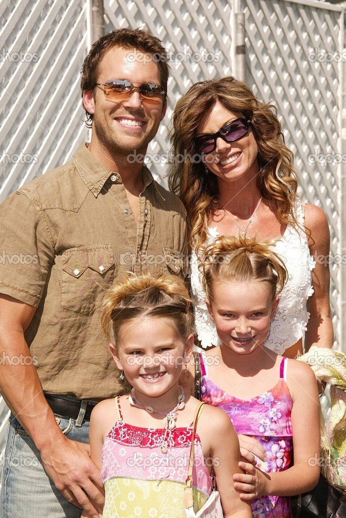 Colby Donaldson and Family Stock Editorial Photo © s_bukley 17258145