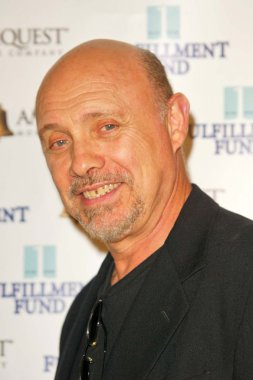 Hector Elizondo