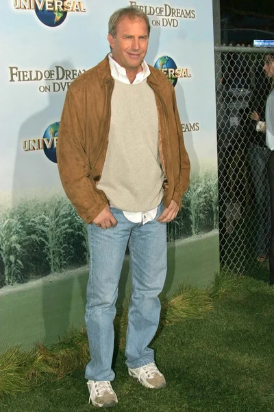 Kevin Costner — Photo