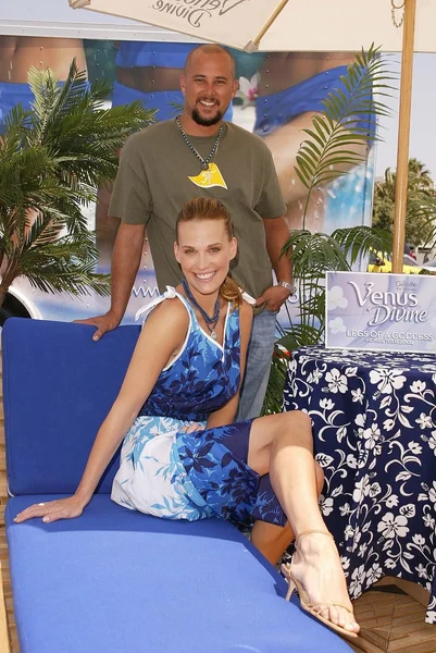 Molly sims en cris judd — Stockfoto