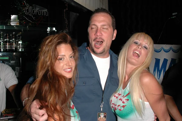 Tracy Dali, Gary Zabransky et Lana Kinnear — Photo