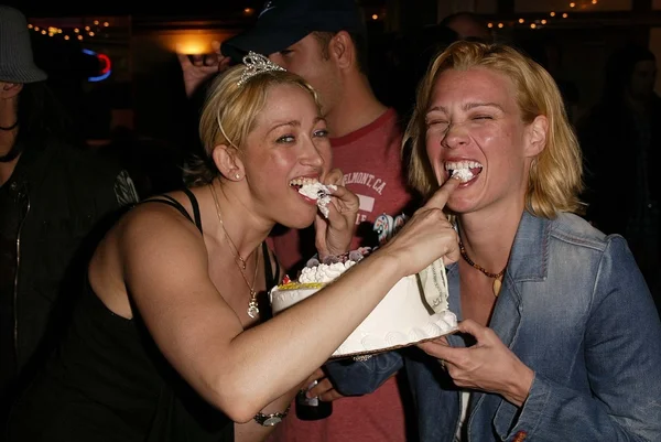 Jennifer blanc och laurie holden — Stockfoto