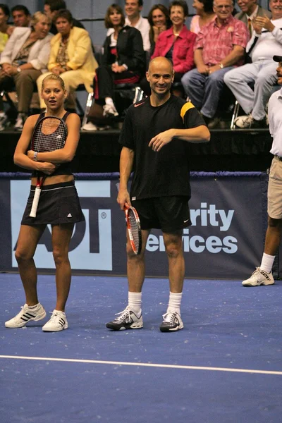 Anna Kournikova e Andre Agassi — Foto Stock