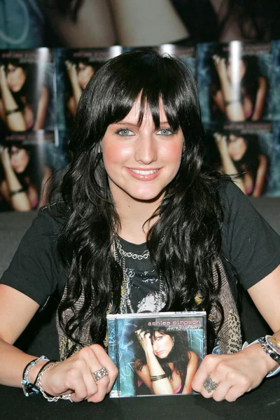 Ashlee Simpson —  Fotos de Stock