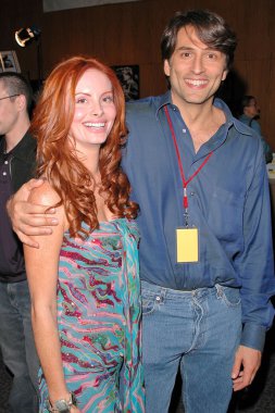 Phoebe fiyat ve vincent spano