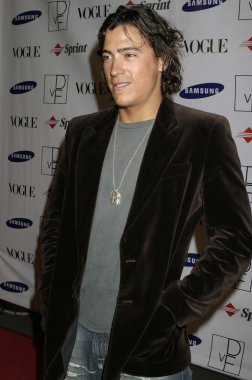 Andrew Keegan