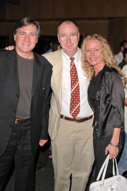 Anthony dinovi, pat burns ve darla rothman