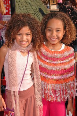 Ambrosia kelley ve parker mckenna posey