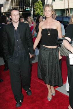 Jenna elfman ve kocası bodhi elfman