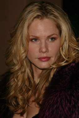 Andrea Roth