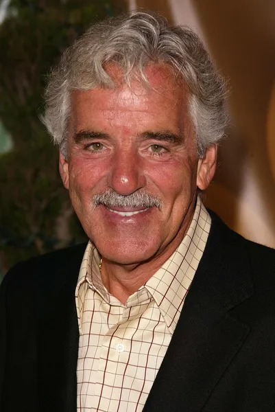 Dennis Farina — Stock Photo, Image