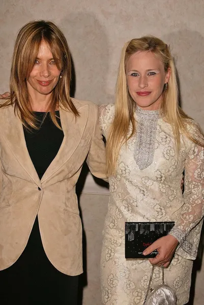 Rosanna Arquette and Patricia Arquett — Stock Photo, Image