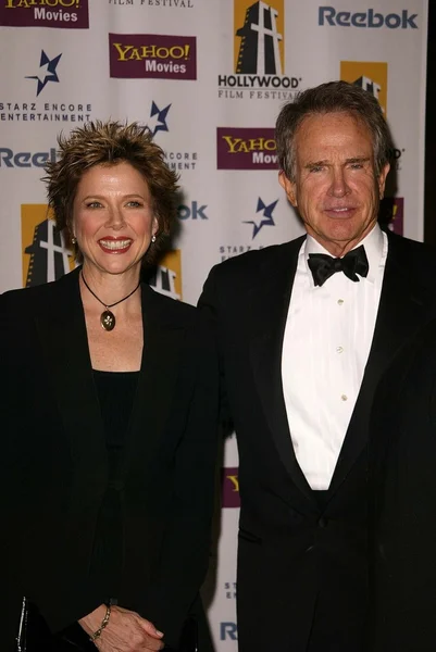 Annette Bening y Warren Beatty — Foto de Stock