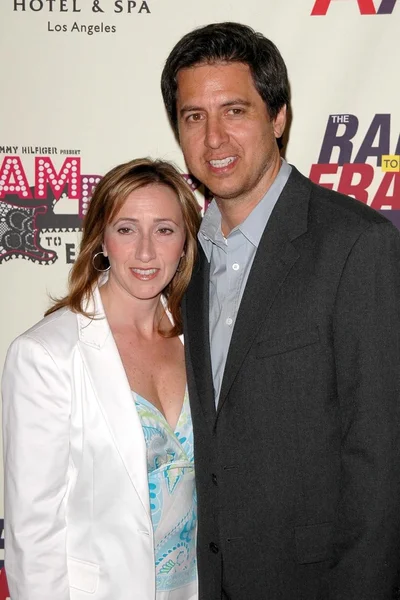 Ray Romano ve eşi anna — Stok fotoğraf
