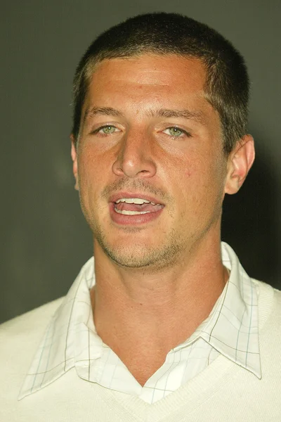 Simon Rex — Stock Photo, Image