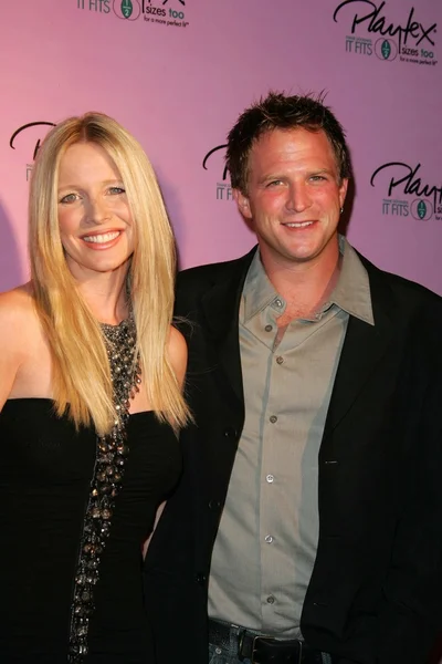 Lauralee Bell and Scott Martin — Stock Photo, Image