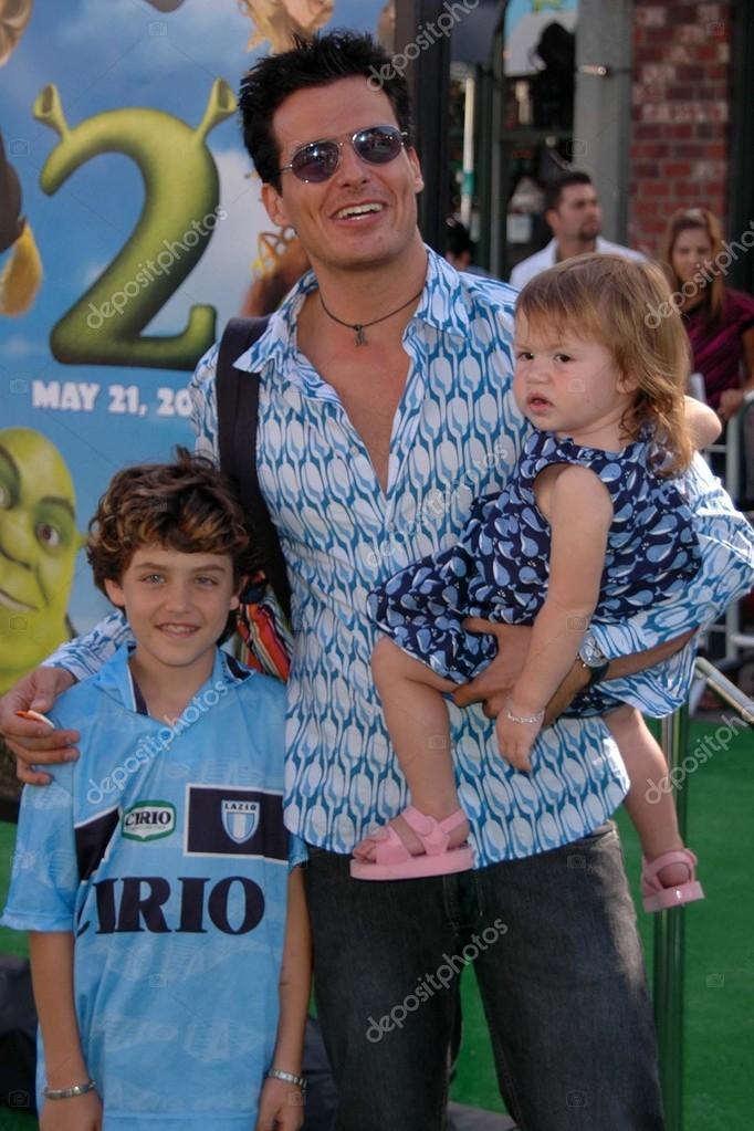 Antonio Sabato Jr. and children Stock Editorial Photo © s_bukley 17272701