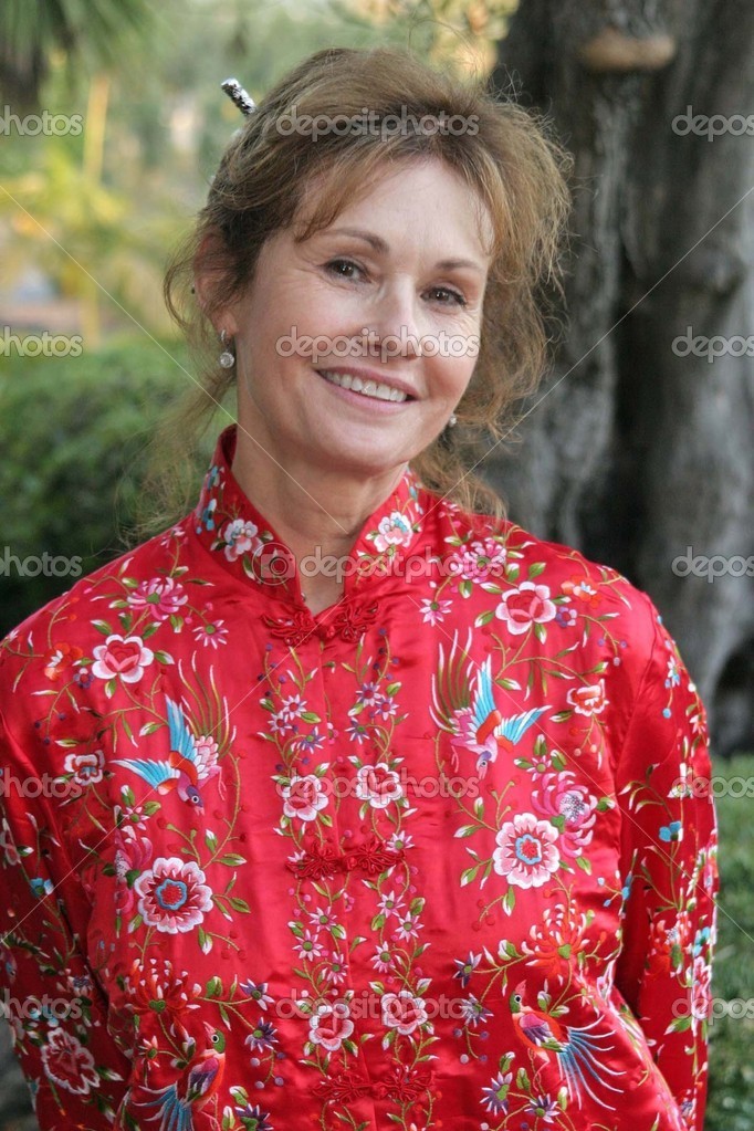 Lori Saunders – Stock Editorial Photo © s_bukley #17274451