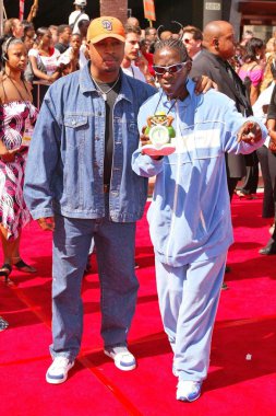 chuck d ve lezzet flav