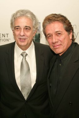 Placido domingo ve edward james olmos