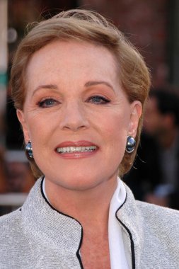 Julie Andrews