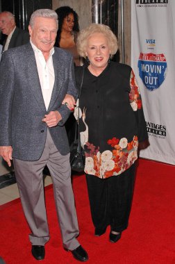 Doris roberts ve kocası