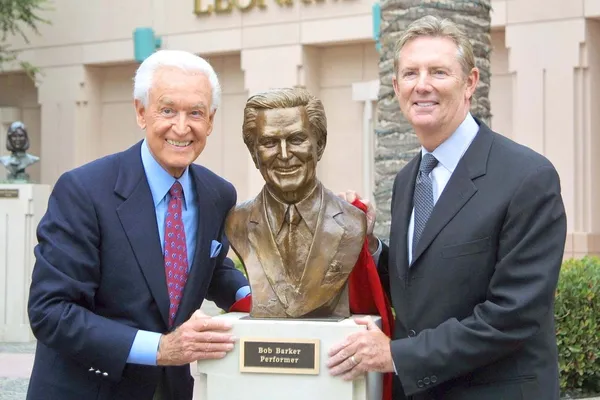 Bob Barker och Askin (ordförande i akademin) — Stockfoto