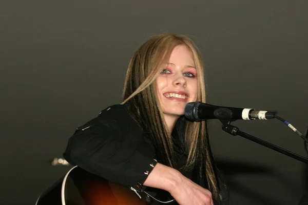 Avril Lavigne — Photo