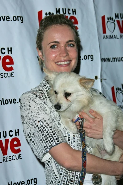 Radha Mitchell — Stockfoto